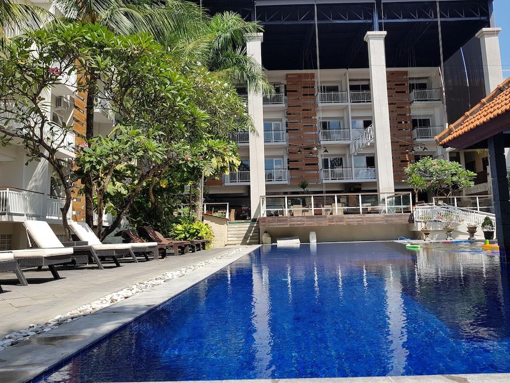 New Garden View Resort Legian Eksteriør bilde