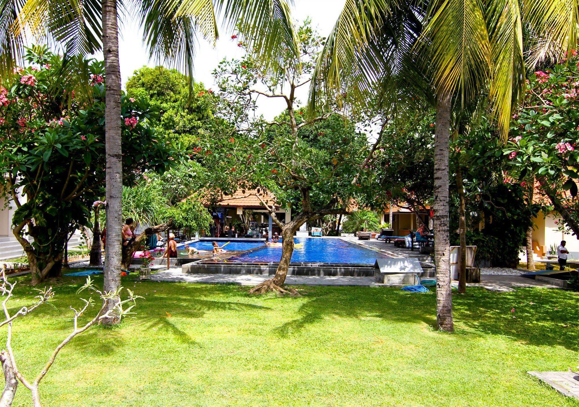 New Garden View Resort Legian Eksteriør bilde