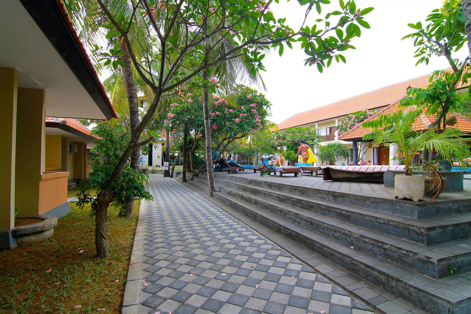 New Garden View Resort Legian Eksteriør bilde